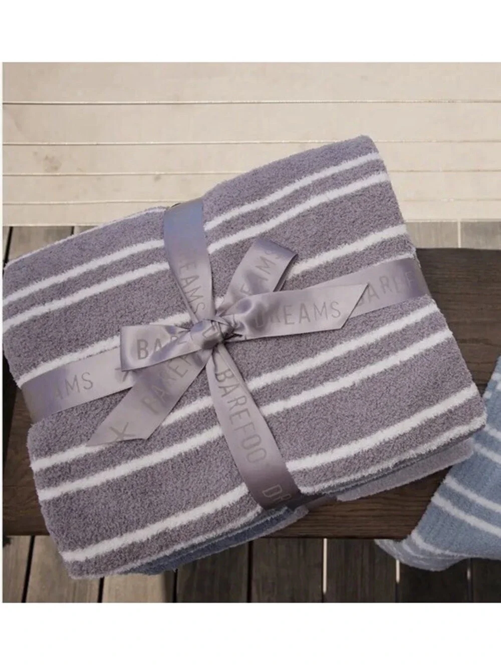 Barefoot Dreams CozyChic Double Stripe Throw Blanket Beachrock/Cream Size 45x60